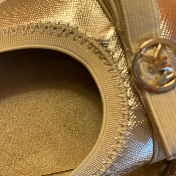Michael Kors Sz 3 Gold Saffiano Ballet Flats - Picture 11 of 15